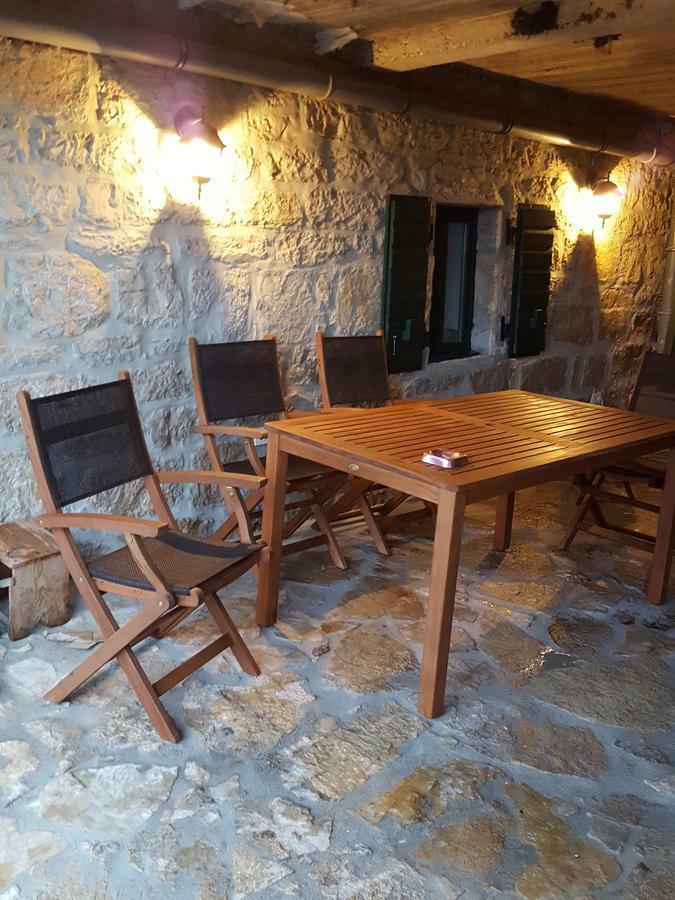 Villa Cetina Milasi 외부 사진