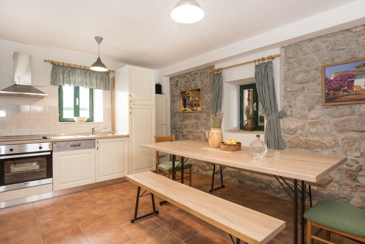 Villa Cetina Milasi 외부 사진
