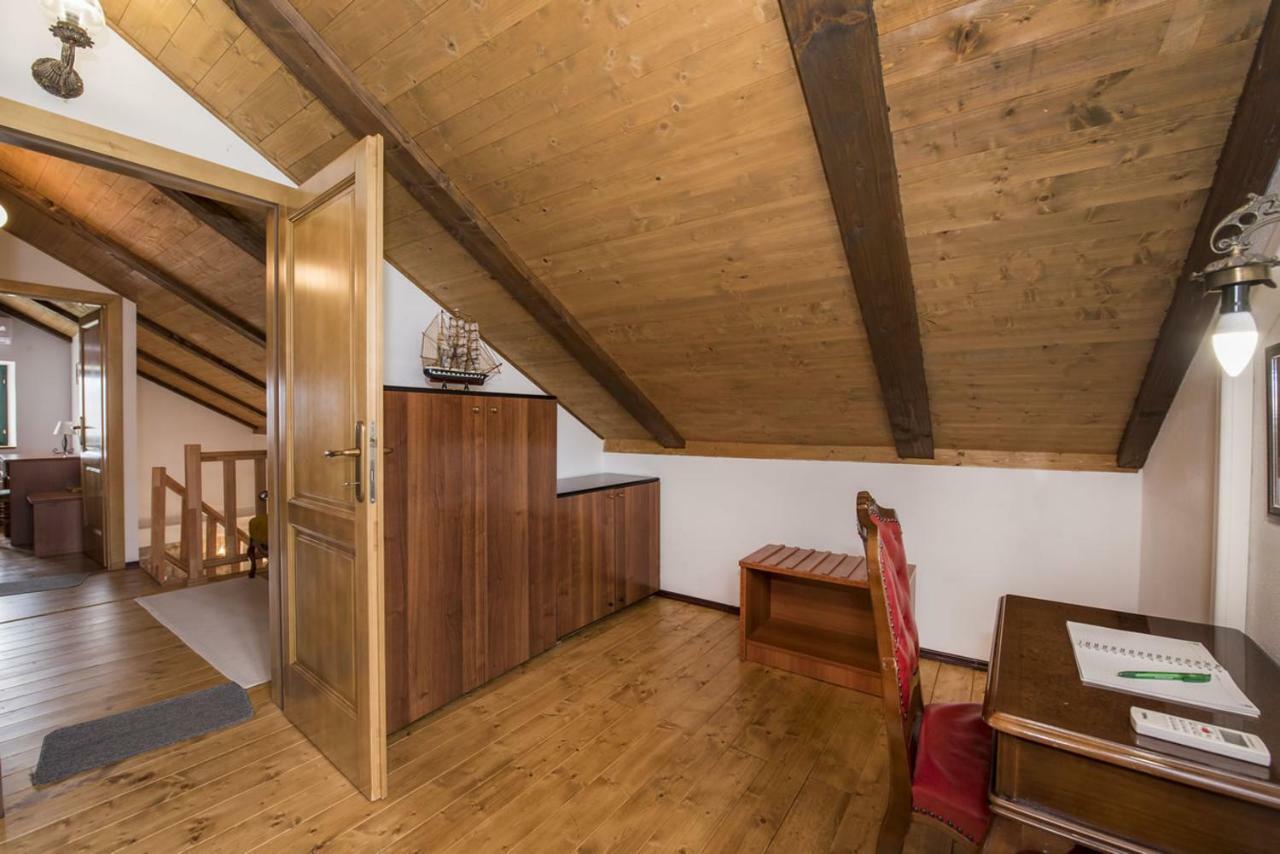 Villa Cetina Milasi 외부 사진