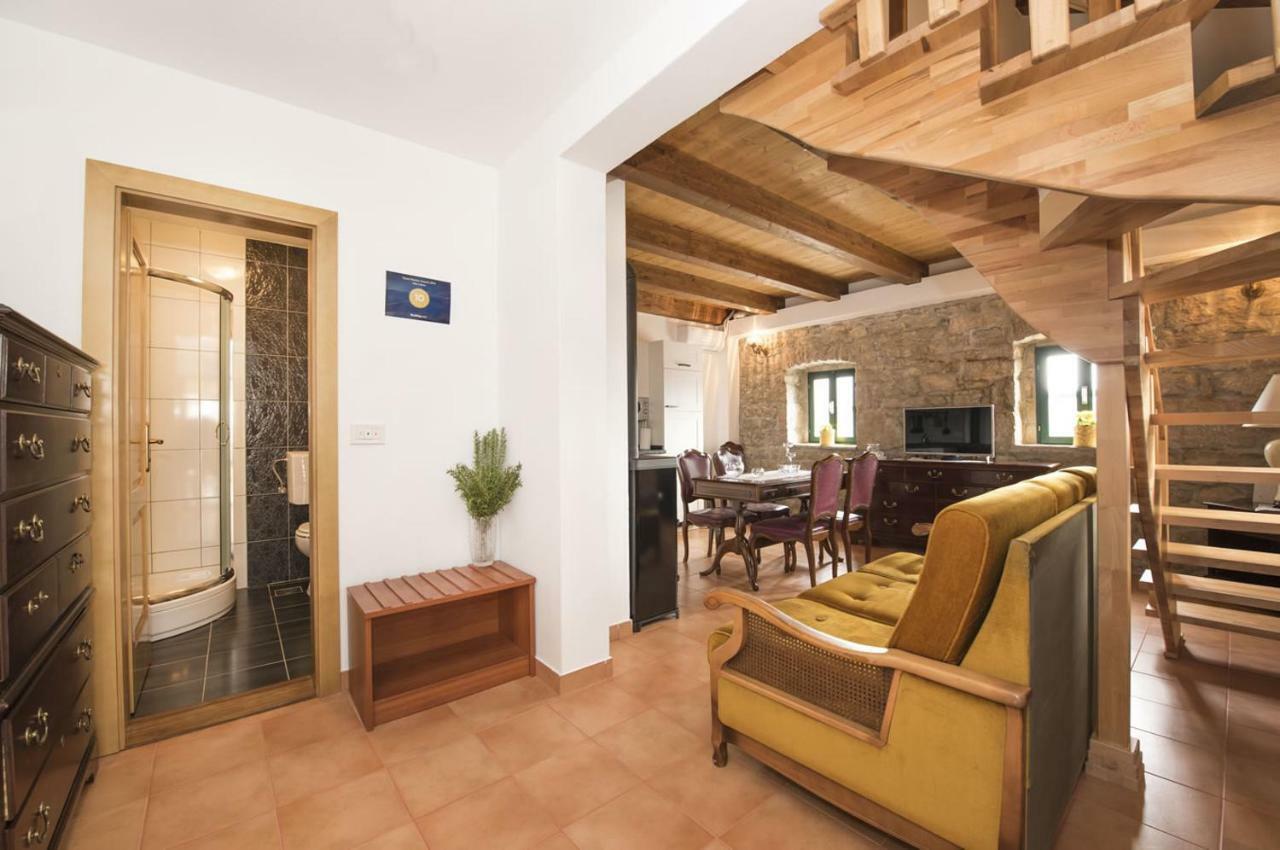 Villa Cetina Milasi 외부 사진