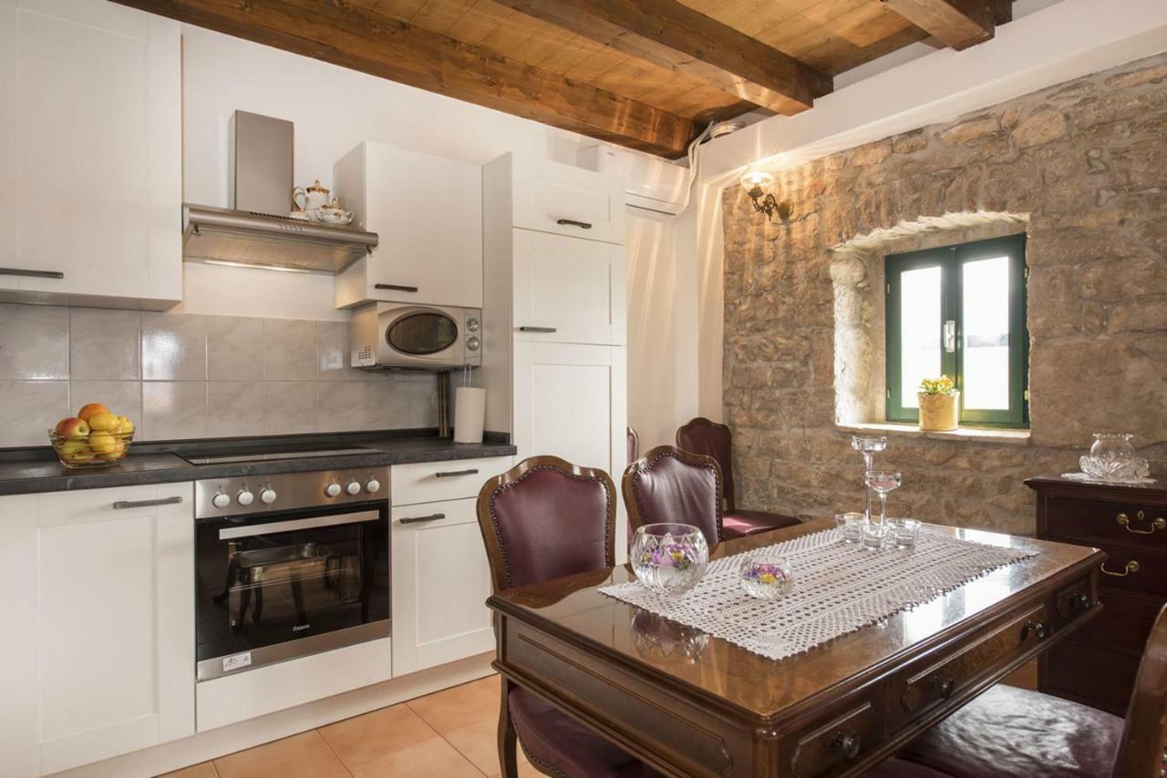 Villa Cetina Milasi 외부 사진
