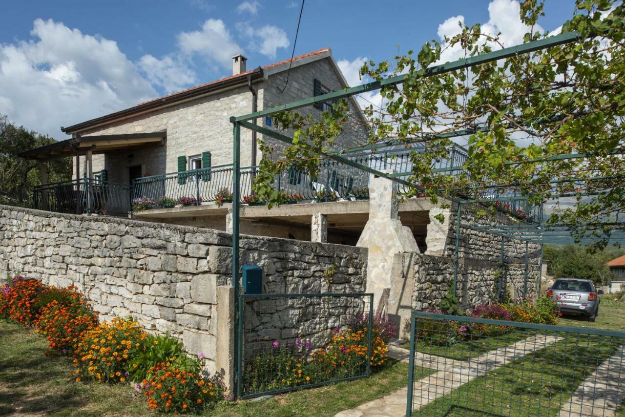 Villa Cetina Milasi 외부 사진